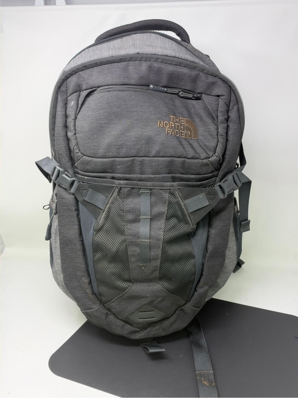 The North Face Recon 30L Unisex backpack